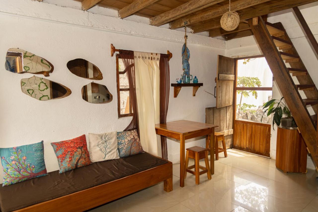 Ideal Y Linda Casita En San Cristobal-Galapagos エクステリア 写真