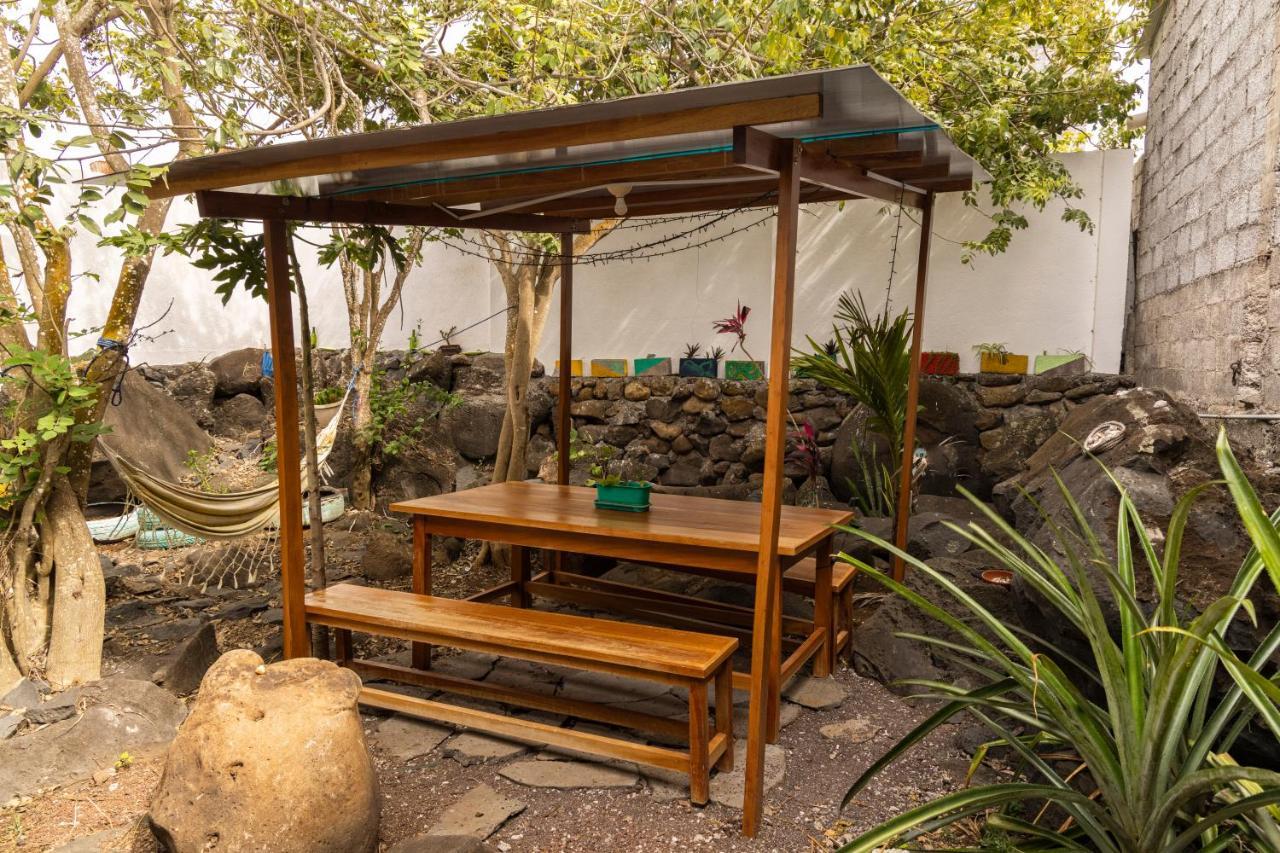 Ideal Y Linda Casita En San Cristobal-Galapagos エクステリア 写真